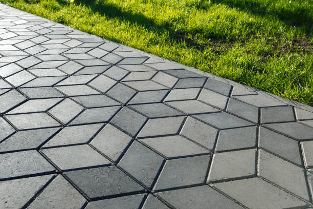 Best Interlocking Driveway Pavers  in Gnadenhutten, OH