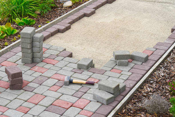 Best Professional Driveway Pavers  in Gnadenhutten, OH